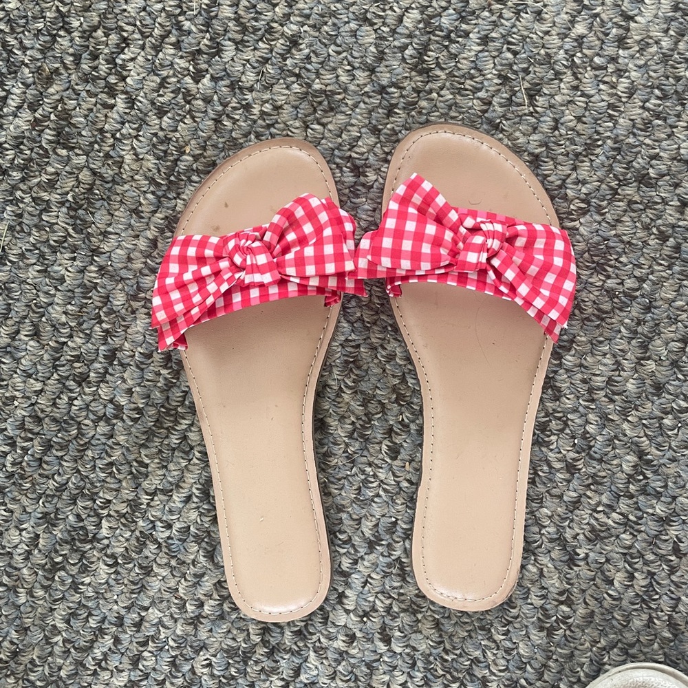 Time and Tru Brown Sole Sandals